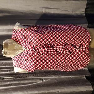 Plus Size 18/20W Sleeveless Blouse